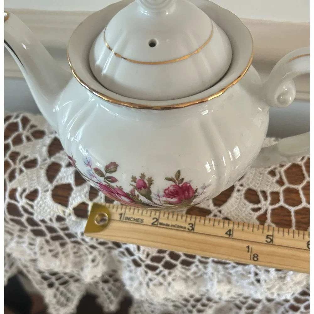 Vintage Porcelain Floral Rose Teapot Gold Trim Pink White Tea Pot 10095